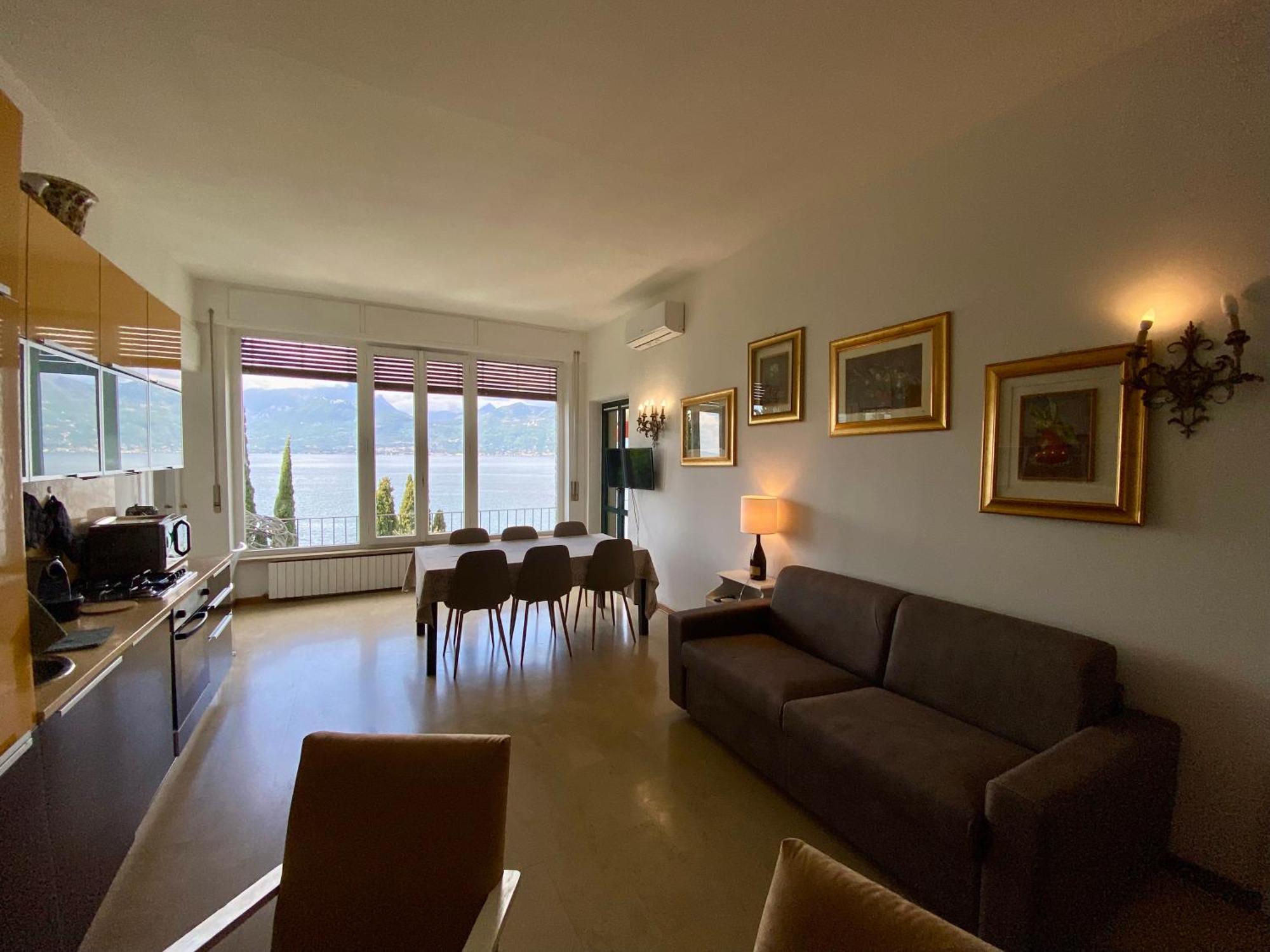 Wonderful Lake View Apartments With Pool With Breakfast Gardasee Torri Del Benaco Exterior foto
