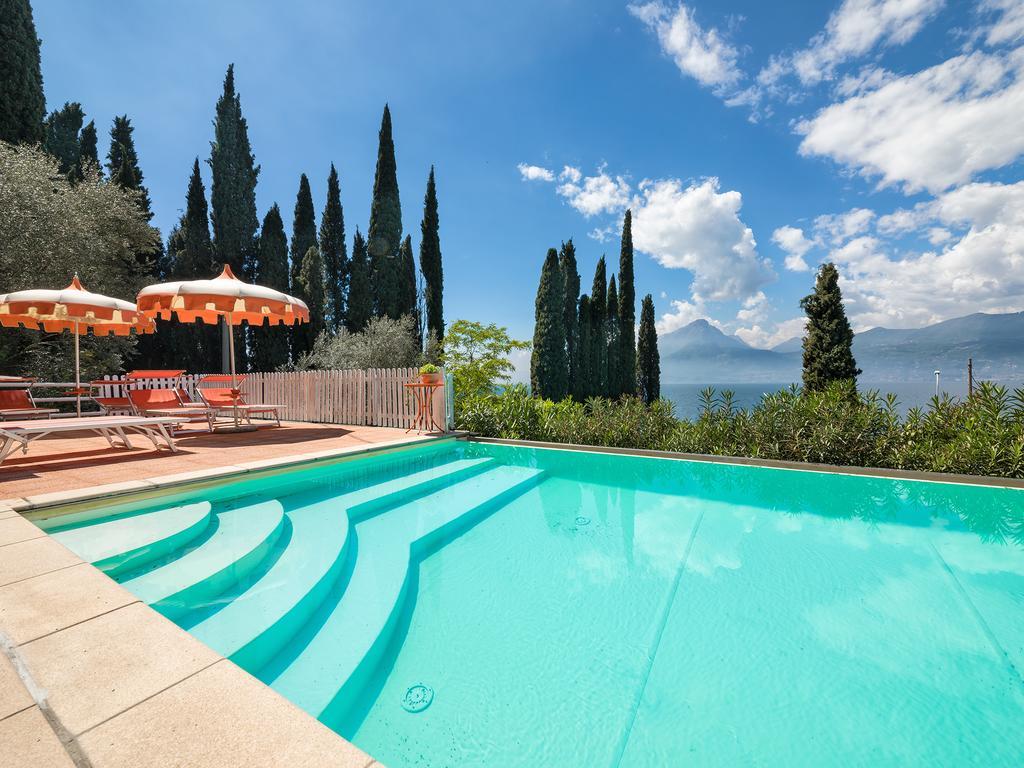 Wonderful Lake View Apartments With Pool With Breakfast Gardasee Torri Del Benaco Exterior foto